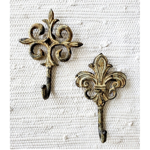 Vintage Hooks - Picture 1 of 4